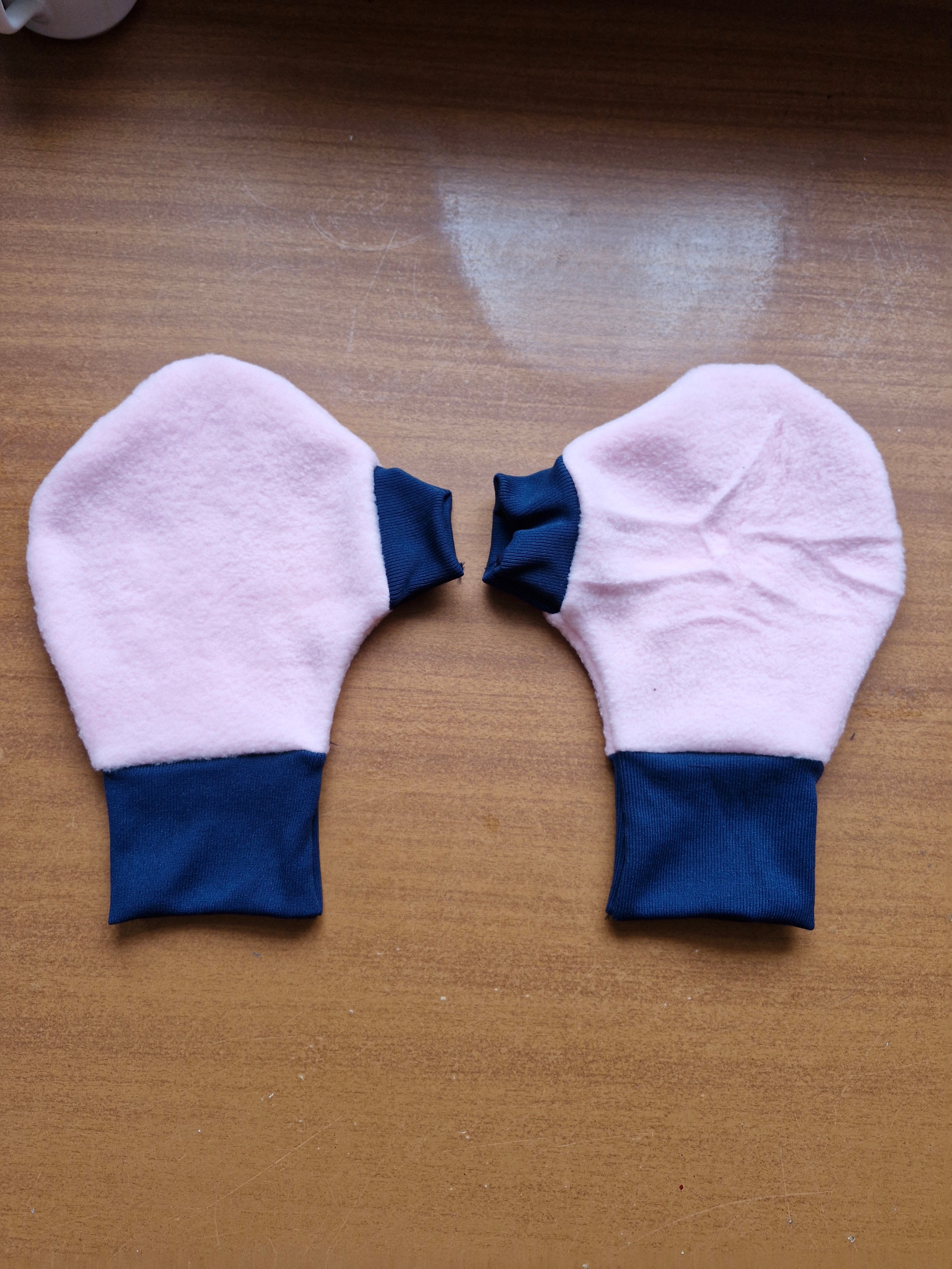 Clearance Sculling Pogies Baby Pink/Navy